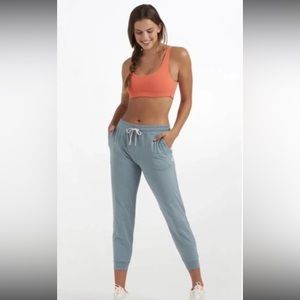 Women’s Vuori Performance Joggers Light Cloud Heather - Like new